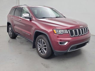 2019 Jeep Grand Cherokee with Velvet Red Pearlcoat Exterior