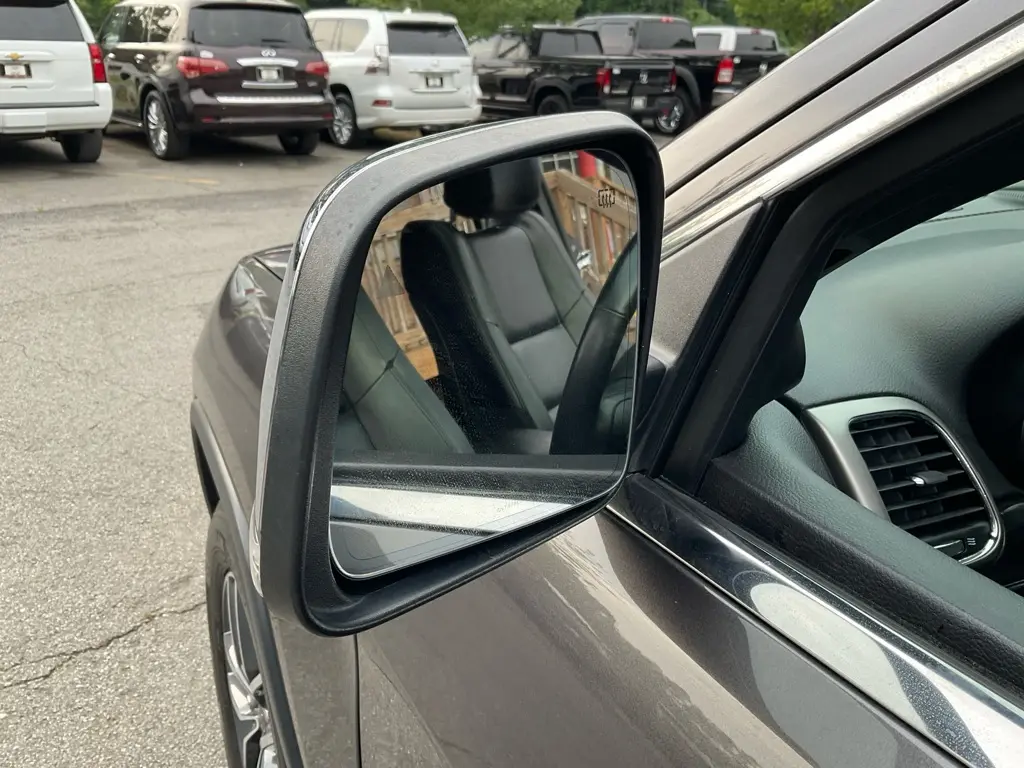 2019 Jeep Cherokee - $18,985