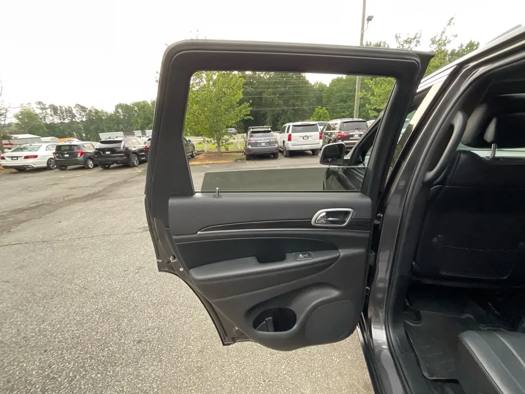 2019 Jeep Cherokee - $18,985