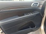 2015 Grand Cherokee Thumbnail 11
