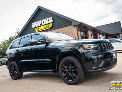 Photo of a 2018 Jeep Grand Cherokee 4X4 Overland 4DR SUV for sale