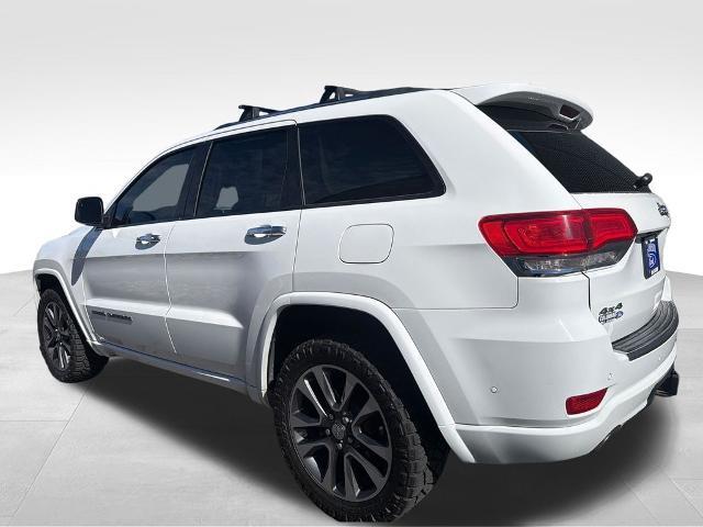 2017 Jeep Grand Cherokee Overland — photo 1 of 12
