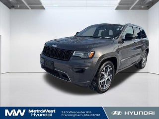 2019 Jeep Grand Cherokee with Granite Crystal Metallic Clearcoat Exterior
