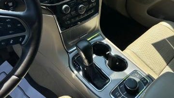 2020 Jeep Grand Cherokee Overland
