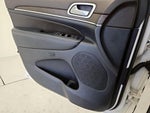2016 Grand Cherokee Thumbnail 12