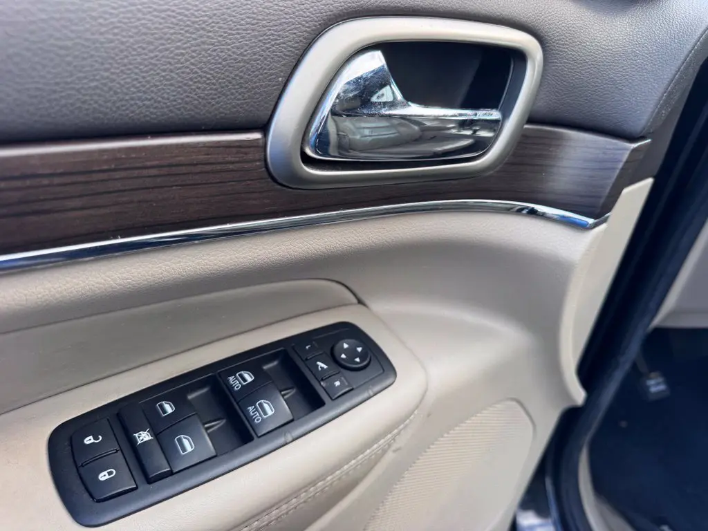 2014 Jeep Cherokee - $7,599