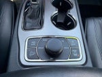 2020 Grand Cherokee Thumbnail 30