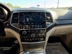 2020 Grand Cherokee Thumbnail 18