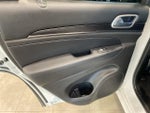 2018 Grand Cherokee Thumbnail 26
