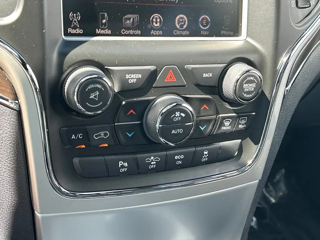 2015 Jeep Cherokee - $15,750