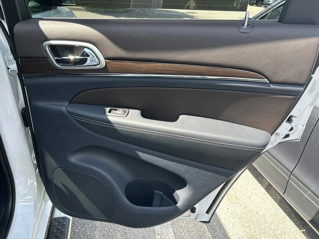 2015 Jeep Cherokee - $15,750