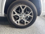 2019 Grand Cherokee Thumbnail 3