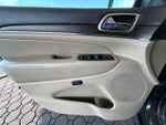 2017 Grand Cherokee Thumbnail 20