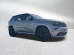 2016 Grand Cherokee Thumbnail 4