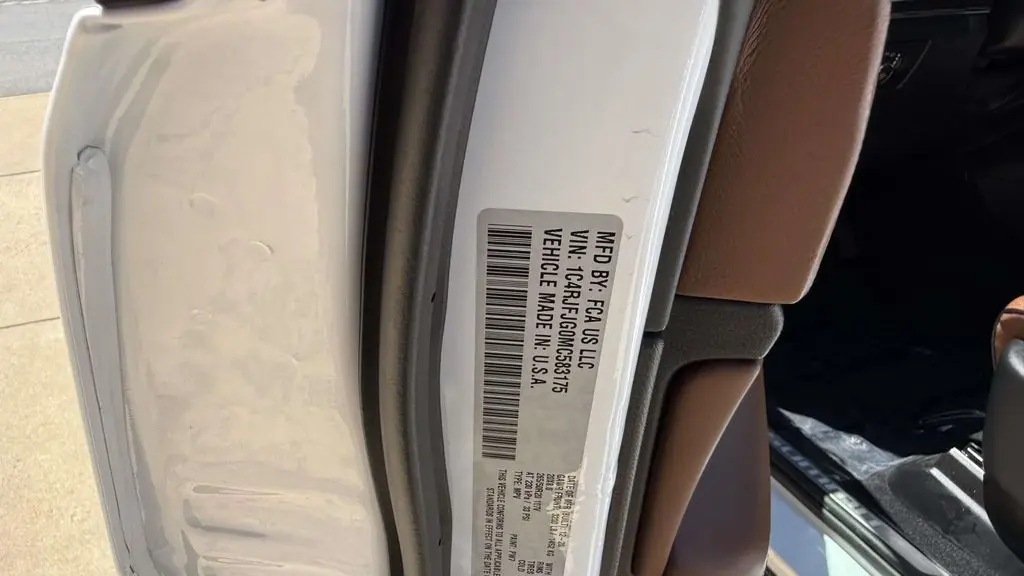 2021 Jeep Grand Cherokee Summit