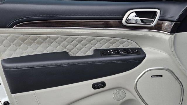 2020 Jeep Grand Cherokee Summit
