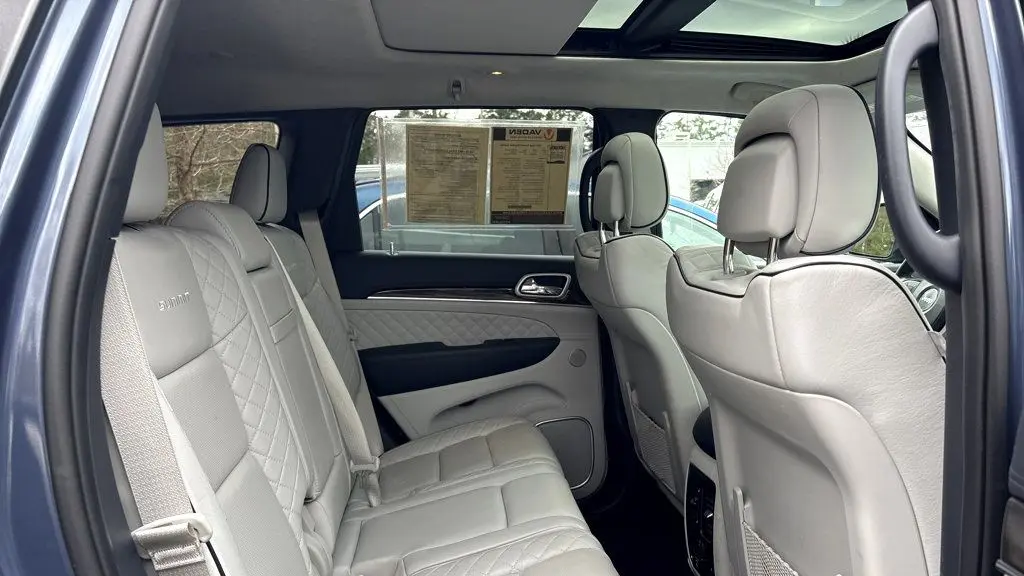 2019 Jeep Grand Cherokee Summit