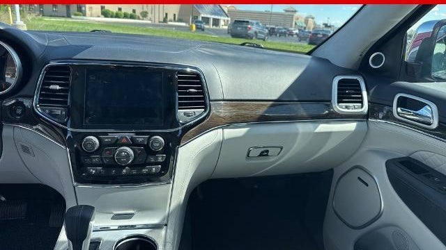 2021 Jeep Grand Cherokee Summit