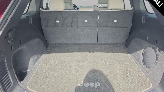 2017 Jeep Grand Cherokee Summit