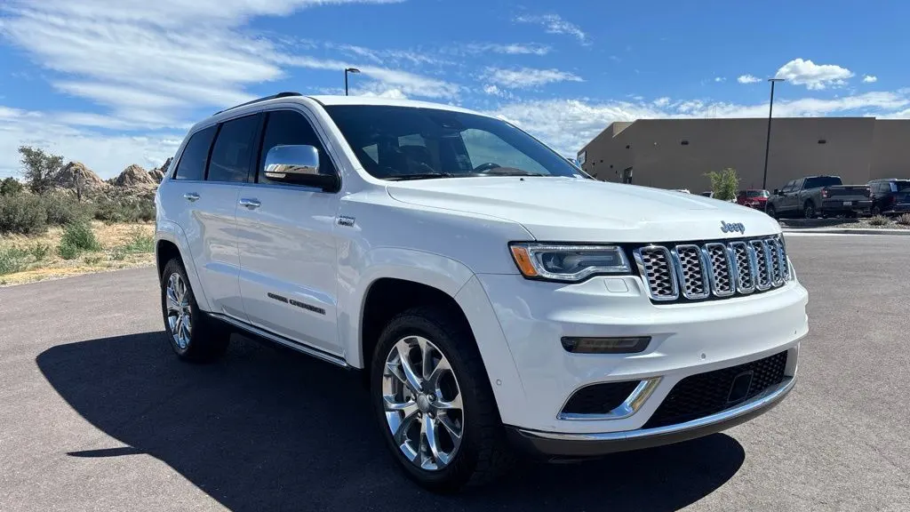 2020 Jeep Grand Cherokee Summit