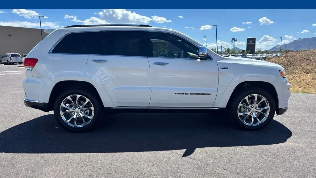 2020 Jeep Grand Cherokee Summit