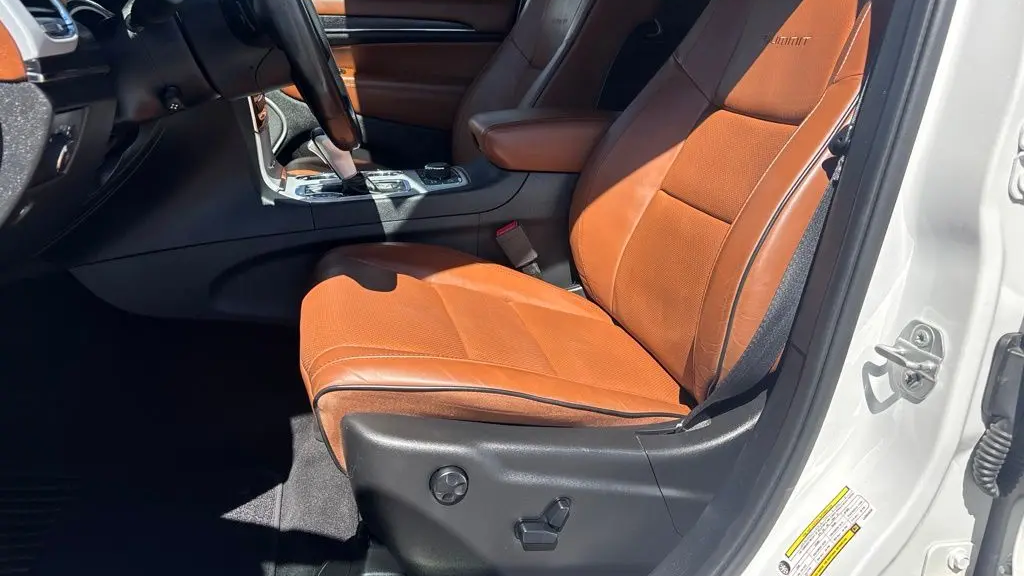 2020 Jeep Grand Cherokee Summit