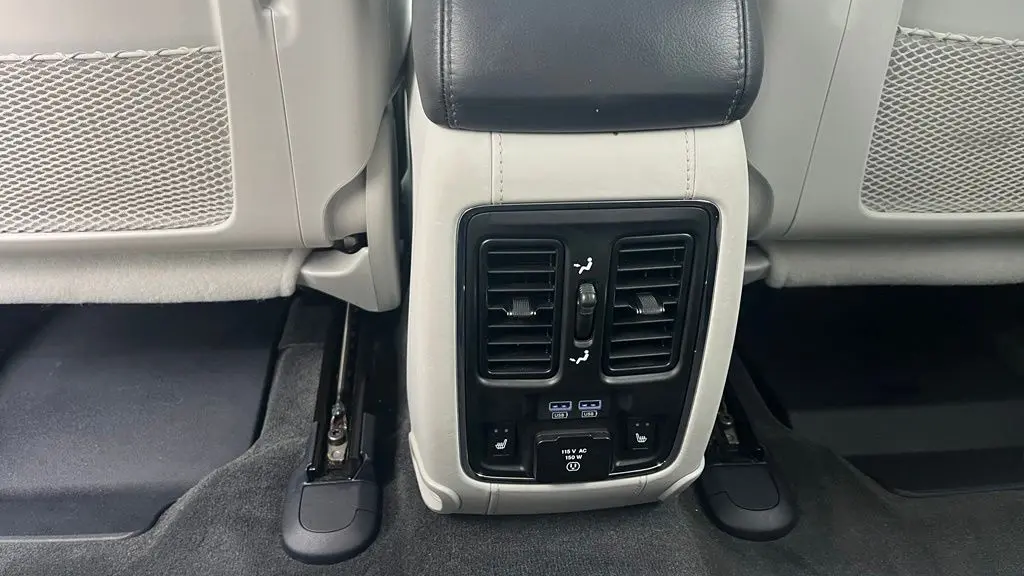 2021 Jeep Grand Cherokee Summit
