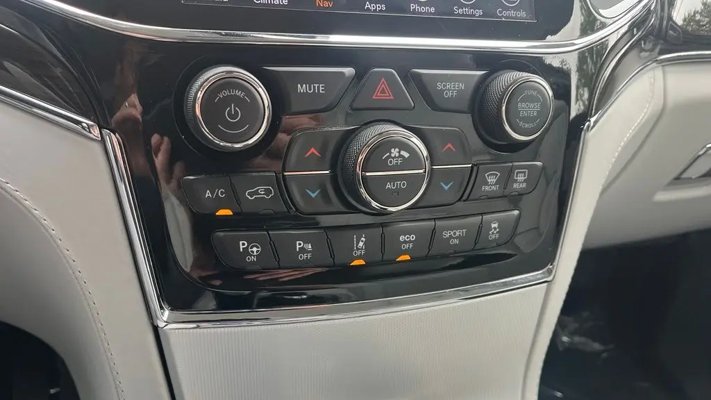 2021 Jeep Grand Cherokee Summit