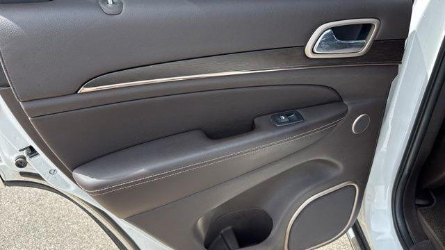 2017 Jeep Grand Cherokee Summit