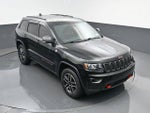 2020 Grand Cherokee Thumbnail 23