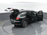 2020 Grand Cherokee Thumbnail 31