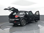 2020 Grand Cherokee Thumbnail 33