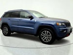 2020 Grand Cherokee Thumbnail 2
