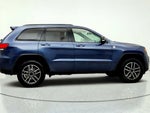 2020 Grand Cherokee Thumbnail 3