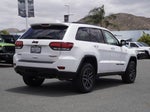 2019 Grand Cherokee Thumbnail 3