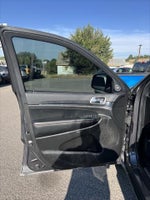 2017 Grand Cherokee Thumbnail 9