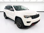 2019 Grand Cherokee Thumbnail 3