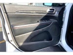 2018 Grand Cherokee Thumbnail 25