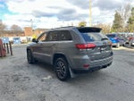 2021 Grand Cherokee Thumbnail 3