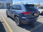 2021 Grand Cherokee Thumbnail 2