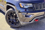 2017 Grand Cherokee Thumbnail 3