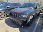 2017 Grand Cherokee Thumbnail 4