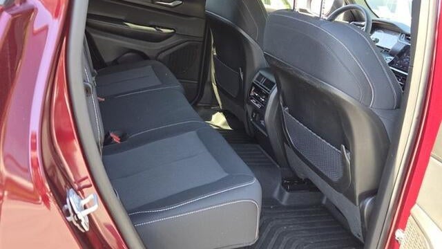 2025 Jeep Grand Cherokee Laredo A