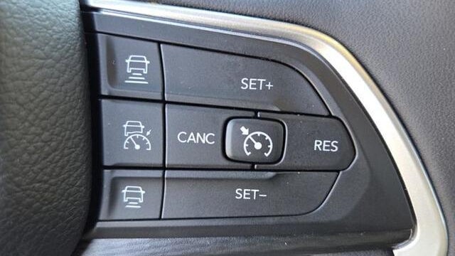 2025 Jeep Grand Cherokee Laredo A