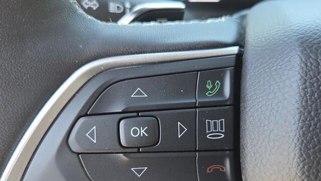 2025 Jeep Grand Cherokee Laredo A