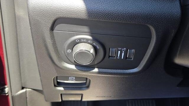 2025 Jeep Grand Cherokee Laredo A