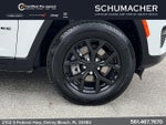2025 Grand Cherokee Thumbnail 9