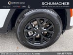 2025 Grand Cherokee Thumbnail 16