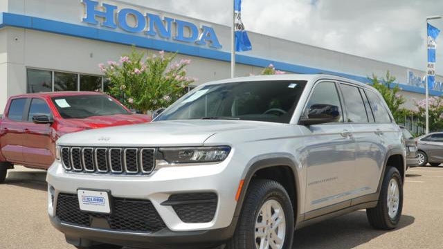 Preowned 2025 Jeep Grand Cherokee Laredo for Sale