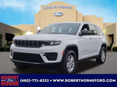 2025 Jeep Grand Cherokee 4X2 Laredo A 4DR SUV